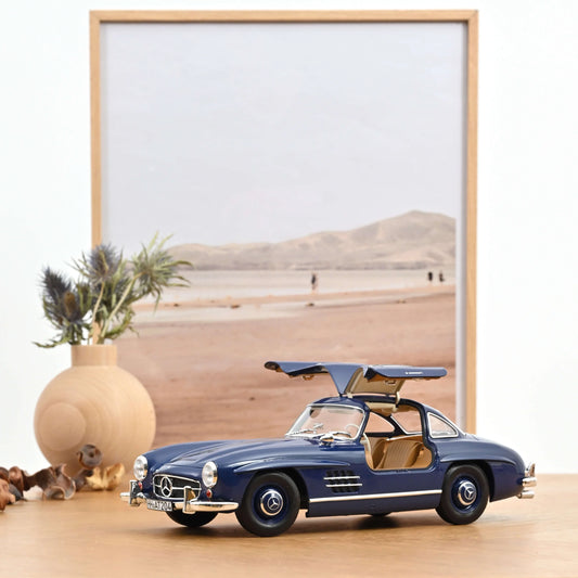 1/18 SL-CLASS 300SL COUPE GULLWING (W198) 1954 - 183852 - Norev