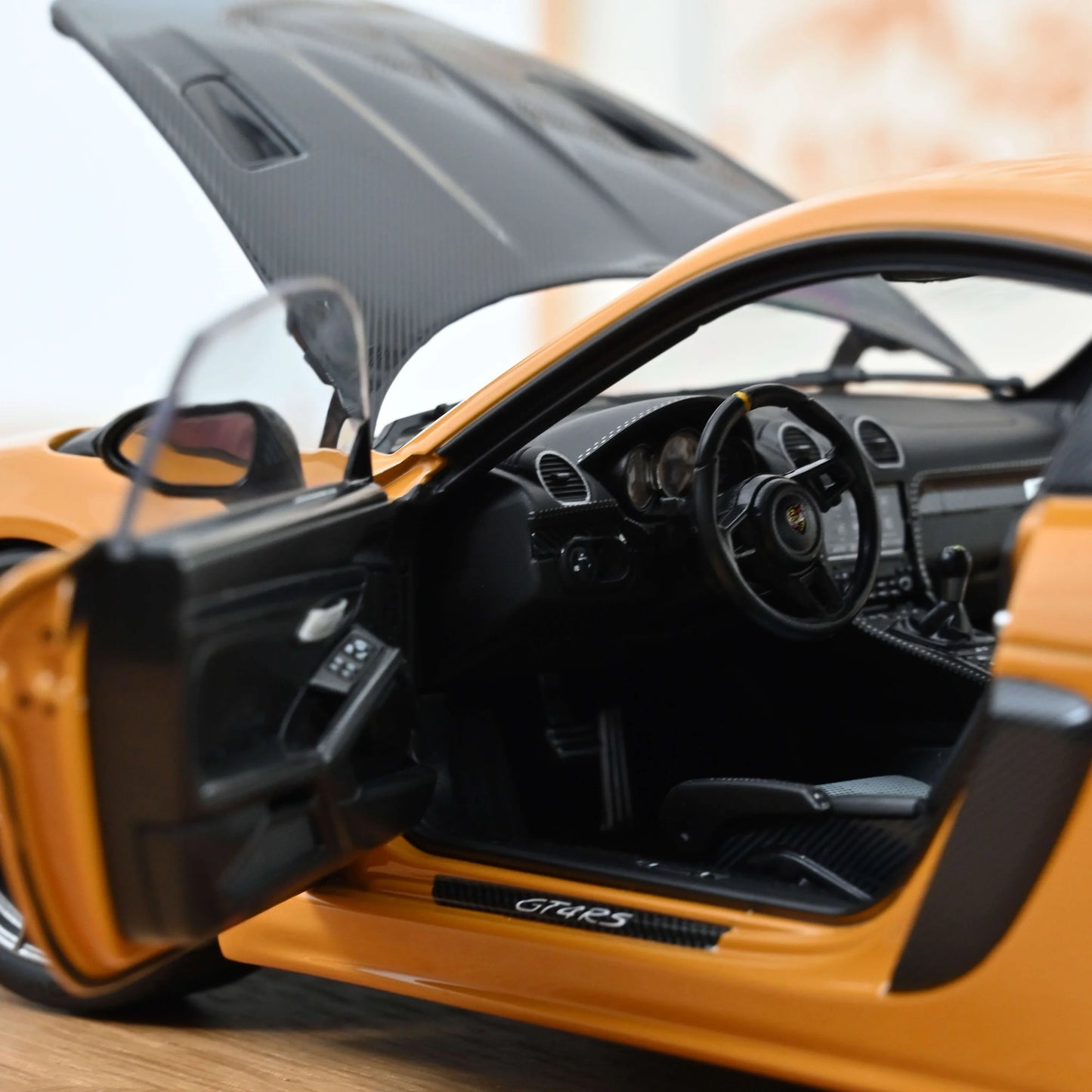 1/18 - Porsche Cayman GT4 RS w. Weissach Package 2023 - Bahama Yellow - Norev 187252