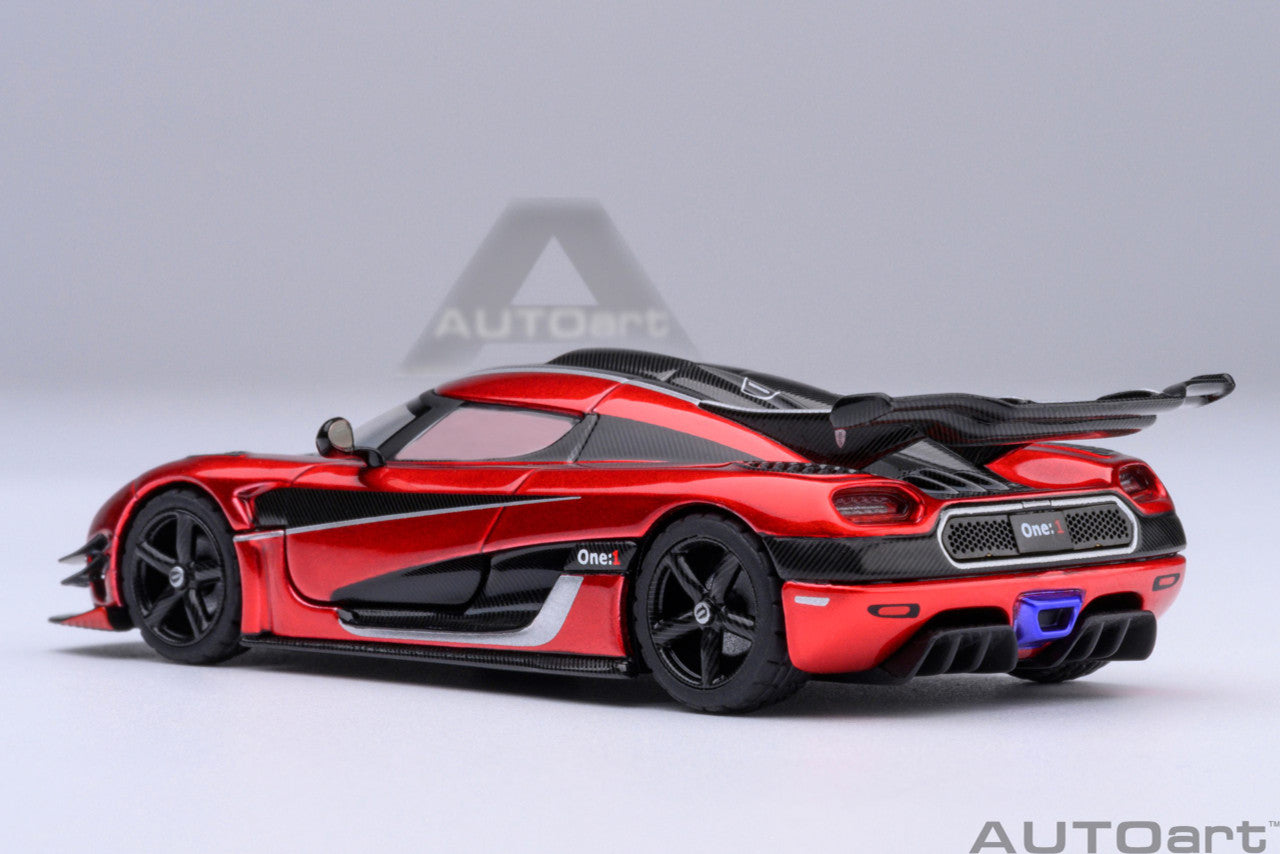 1:64 Koenigsegg One: 1 Apple Red/Carbon Fibre Silver Stripes - AutoArt 20040