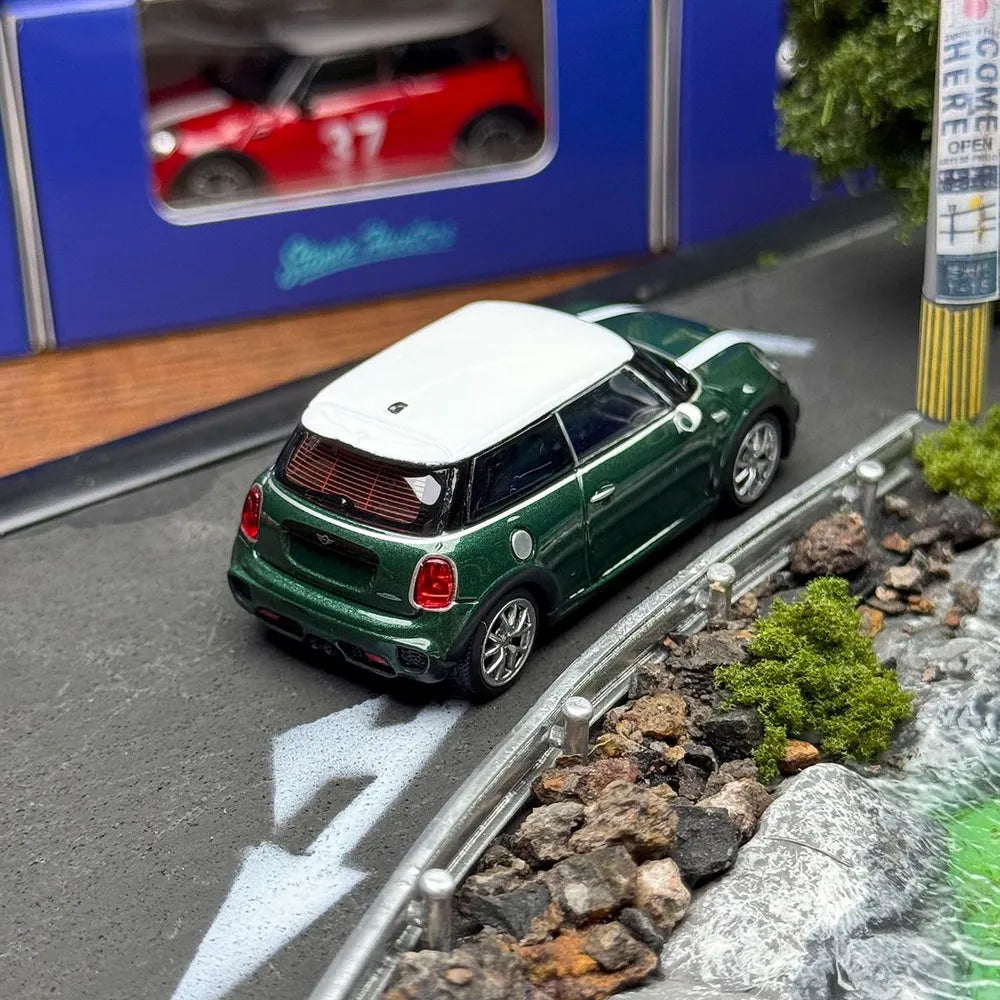 1/64 - Mini 3rd generation F56 JCW version - Stance Hunters - choice of colours