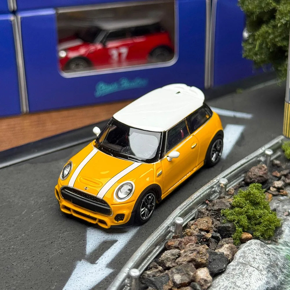 1/64 - Mini 3rd generation F56 JCW version - Stance Hunters - choice of colours