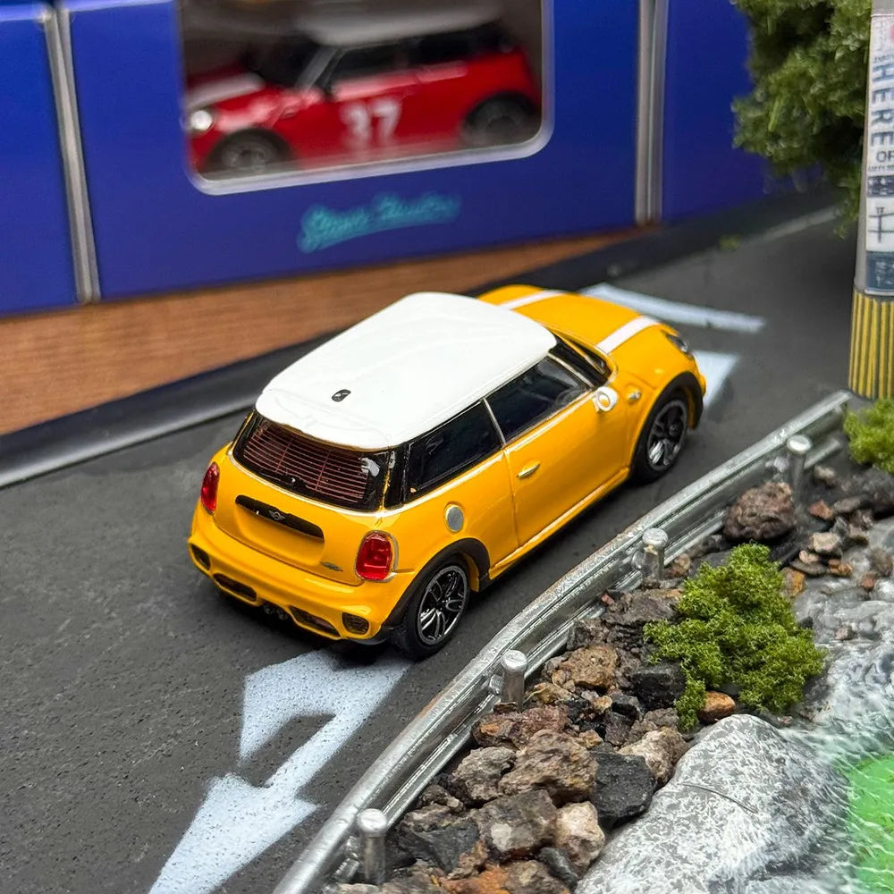 1/64 - Mini 3rd generation F56 JCW version - Stance Hunters - choice of colours