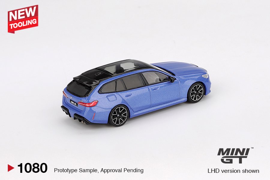 1/64 BMW M5 TOURING (G99) MARINA BAY BLUE METALLIC - MGT01080