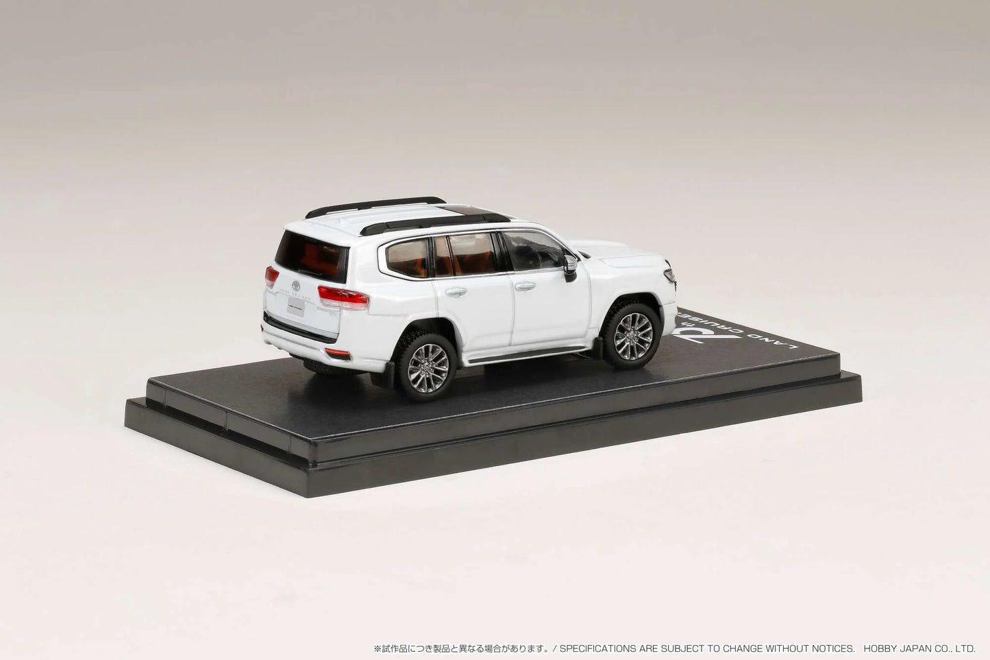 1/64 Toyota Land Cruiser (JA300W) ZX, precious white pearl (090) with beige interior - Hobby Japan - HJ641050AWB