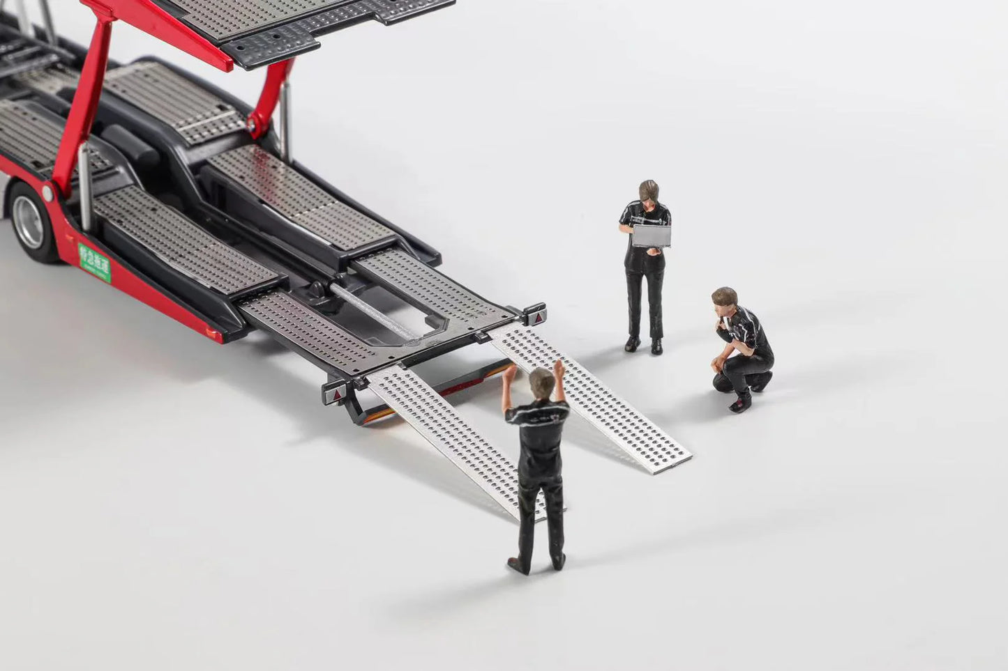 1:64 Transporter Truck HK Toycar Salon Special Edition - GCD