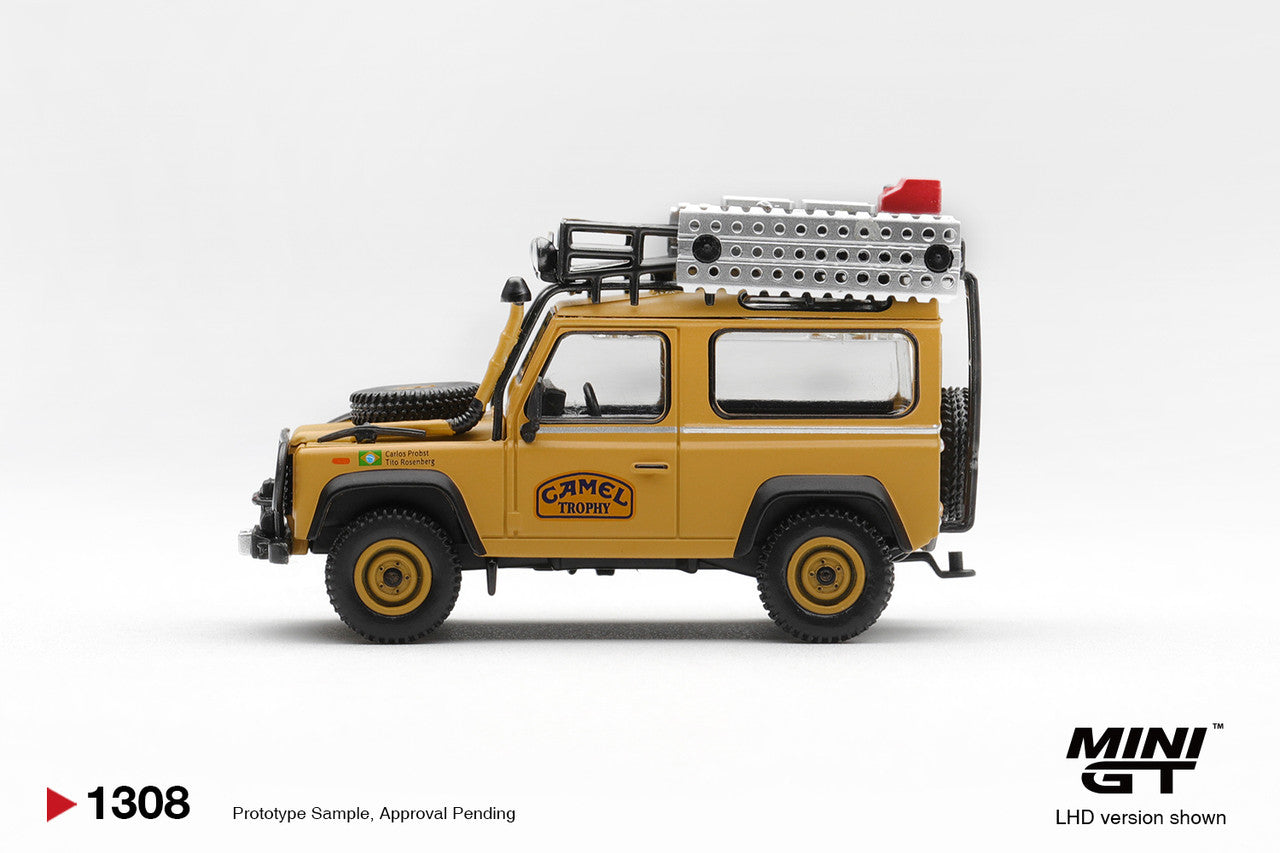 1/64 LAND ROVER DEFENDER 90 1985 CAMEL TROPHY BORNEO TEAM BRAZIL - Mini GT - MGT01308