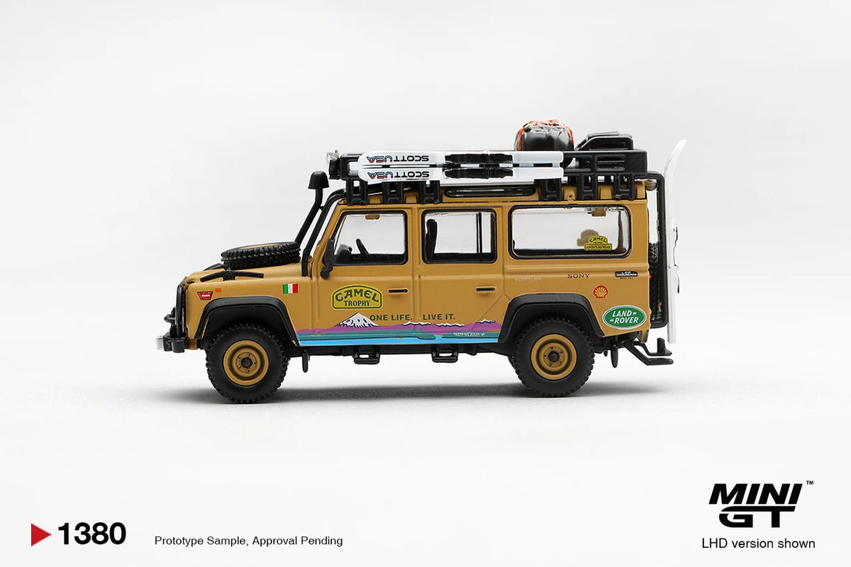 1/64 LAND ROVER DEFENDER 110 1998 CAMEL TROPHY TIERRA DEL FUEGO CT.24 ITALY - Mini GT - MGT01380 ***Pre Order***