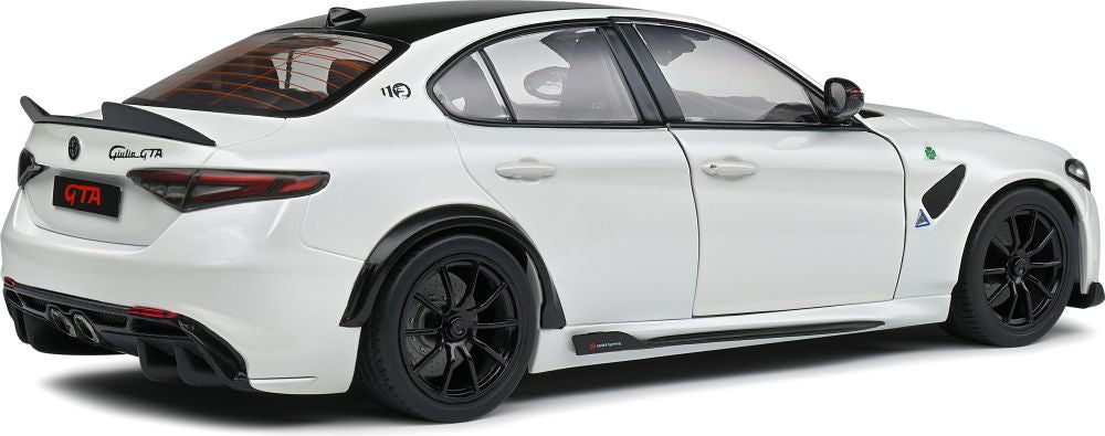 1/18 - Alfa Romeo Giulia GTA White 2022 - Solido S1806903