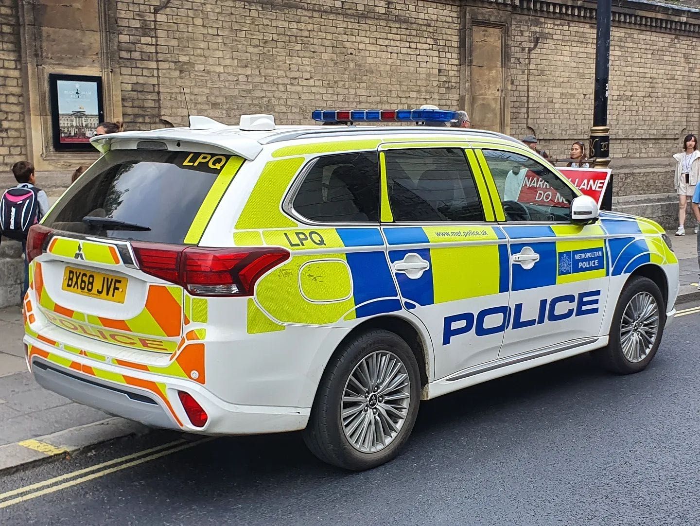 1/43 Mitsubishi Outlander PHEV Hybrid 2019 Metropolitan Police - Vitesse - V29408