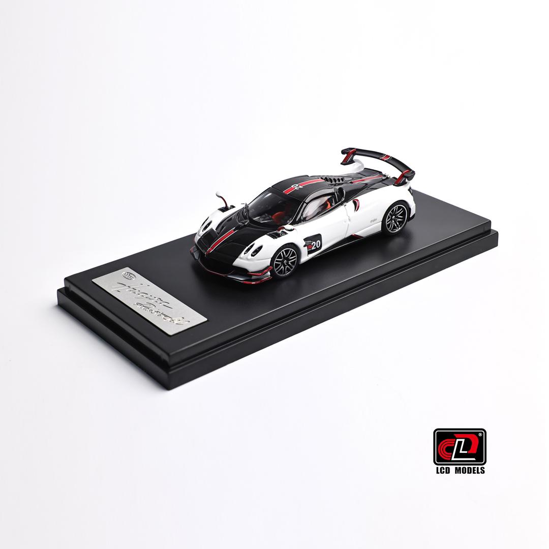 1/64 Pagani Huaya Roadster BC - LCD Models - 4 colours