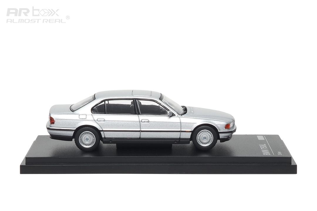 1/64 BMW 7 Series Mk3 E38 750iL - Silver - AR Box - 630203001