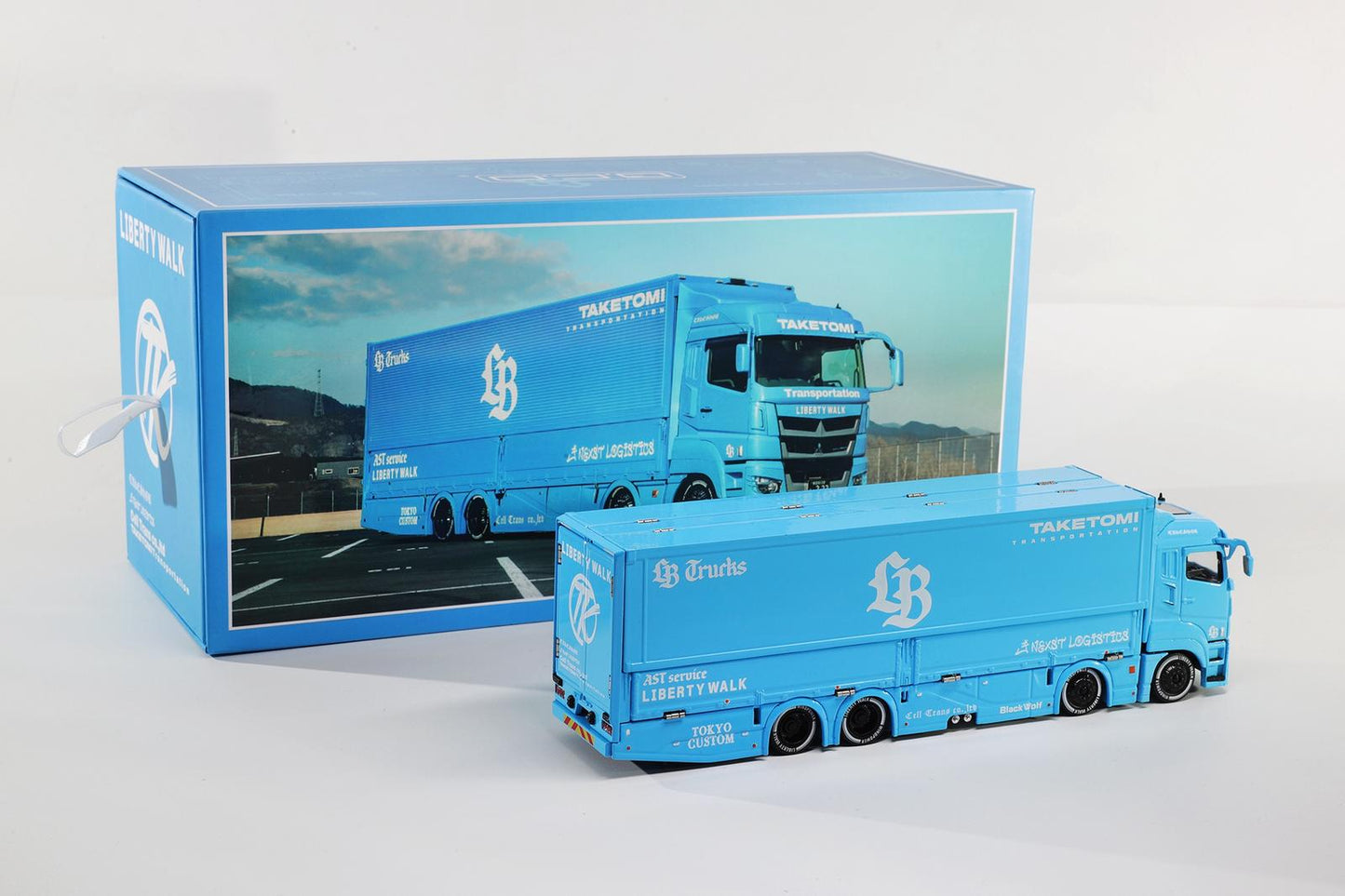 1:64 - Mitsubishi Fuso Super Great Transporter Blue - GCD - KS-073-576
