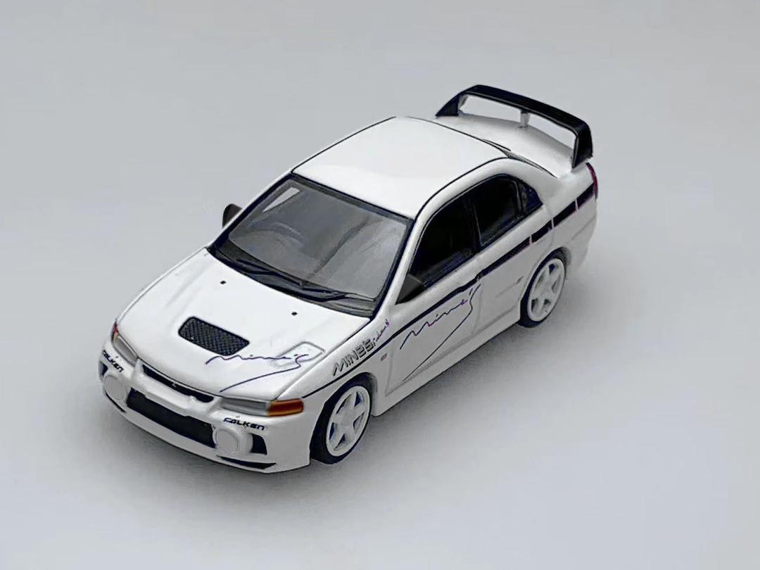 1/64 Lancer Evolution EVO IV 4th generation GSR. White Mine's Livery - Motorhelix - M64021