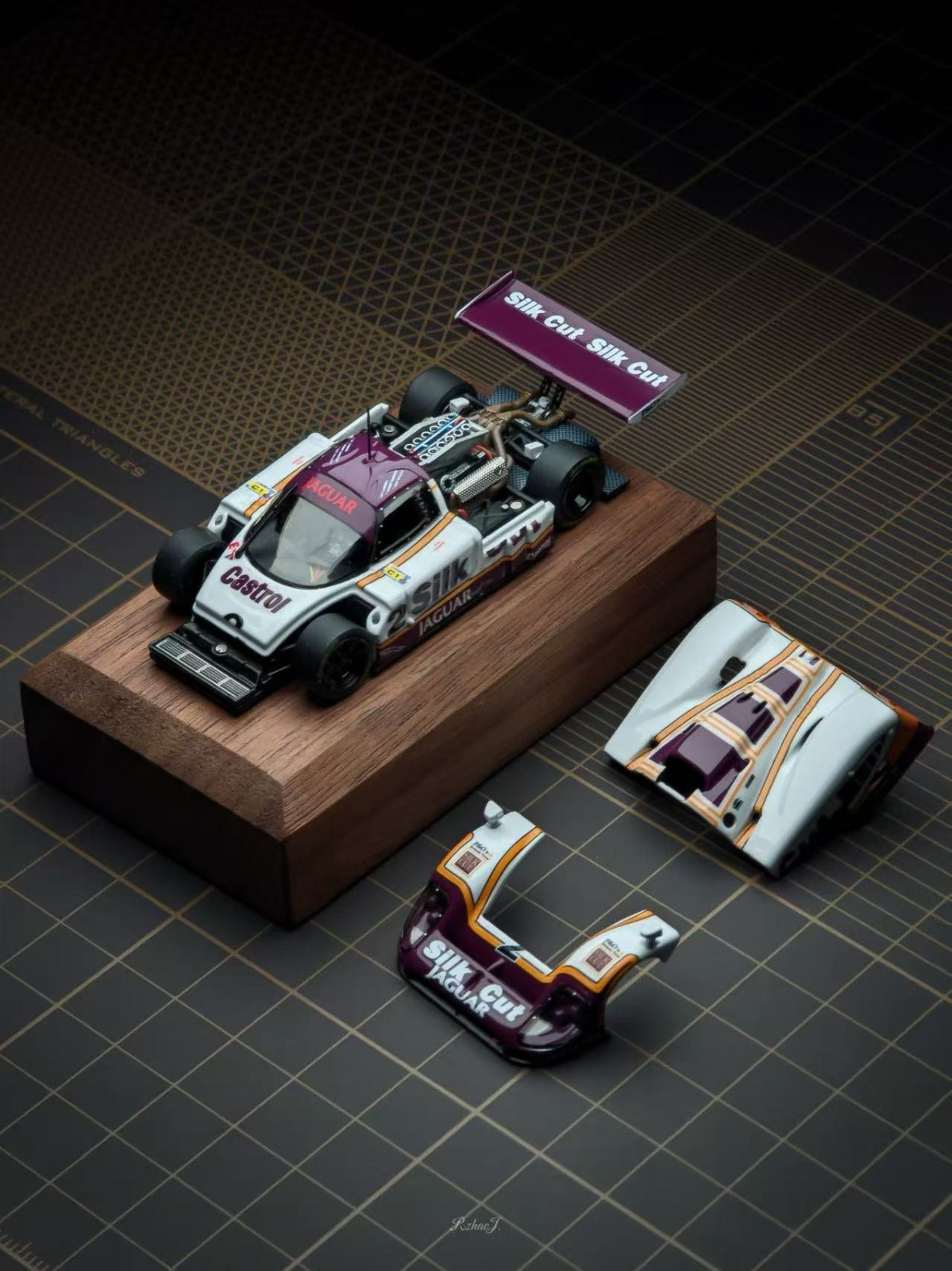 1/64 - JAGUAR XJR-9 1988 LE MANS WINNER - Transcend Models