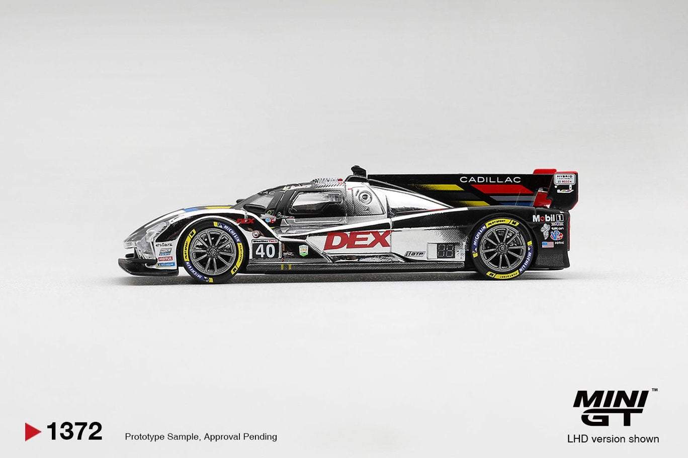 1/64 Cadillac V-Series.R #40 Cadillac Wayne Taylor Racing 2025 IMSA Daytona 24 Hrs - Mini GT - MGT01372