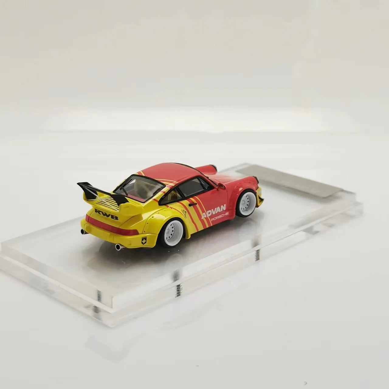 1:64 Porsche RWB964 Rauh-Welt - Stance Hunters