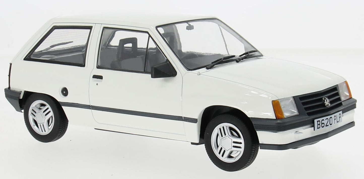 1/18 - Vauxhall Nova - White 1983 RHD UK Exclusive - MCG 18904 - Model Car Group