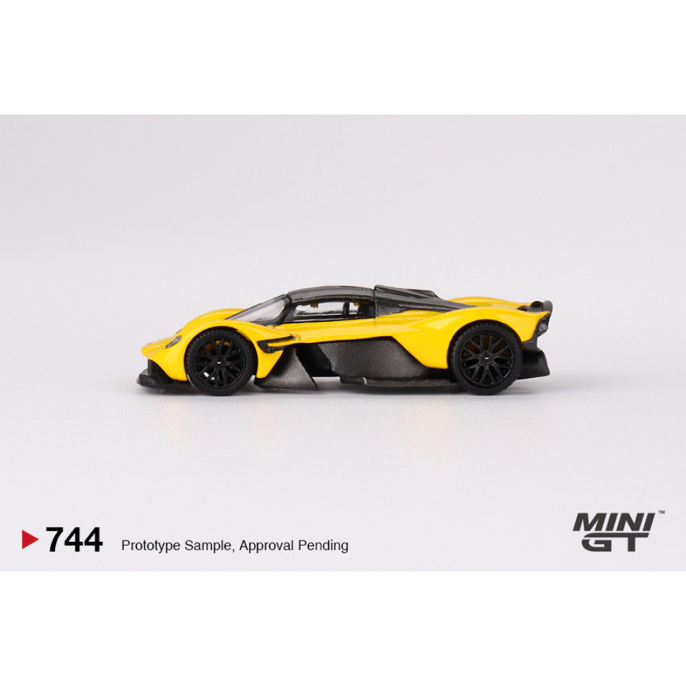 1/64 ASTON MARTIN VALKYRIE SUNBURST YELLOW - Mini GT - MGT00744