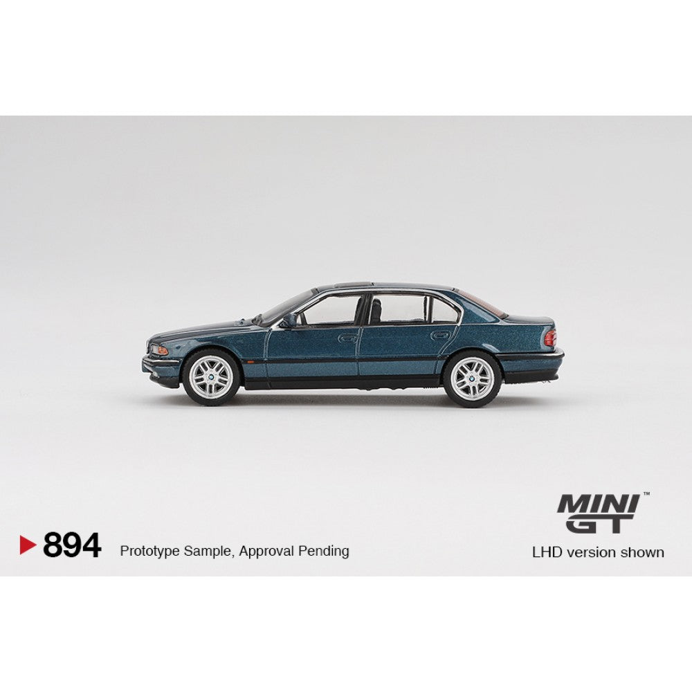 1/64 BMW 750IL SORRENTO BLUE METALLIC (LHD) BLISTER PACKAGING - MGT00894-BL