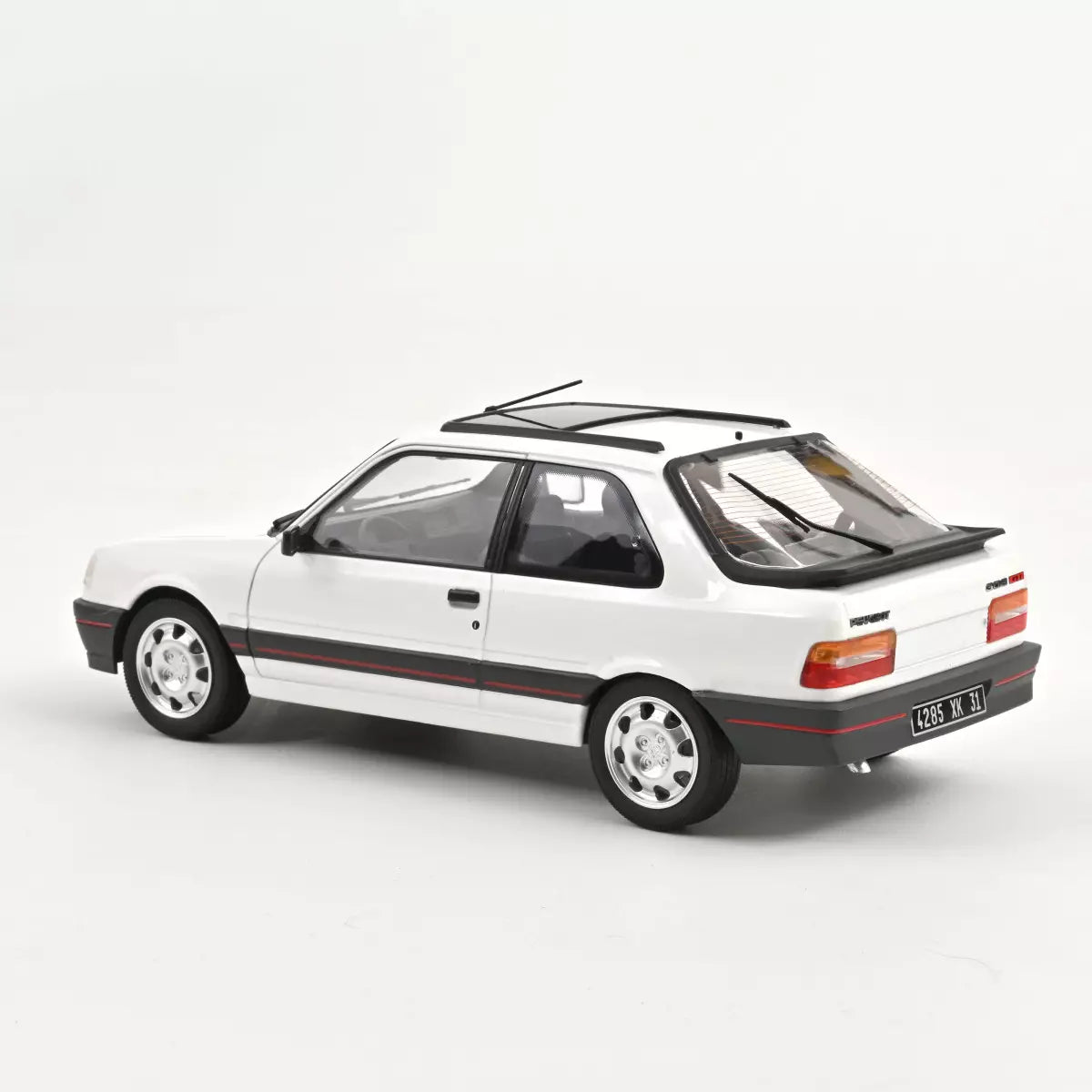 1/18 - 1987 Peugeot 309 GTI, Meije white - 184888 - Norev