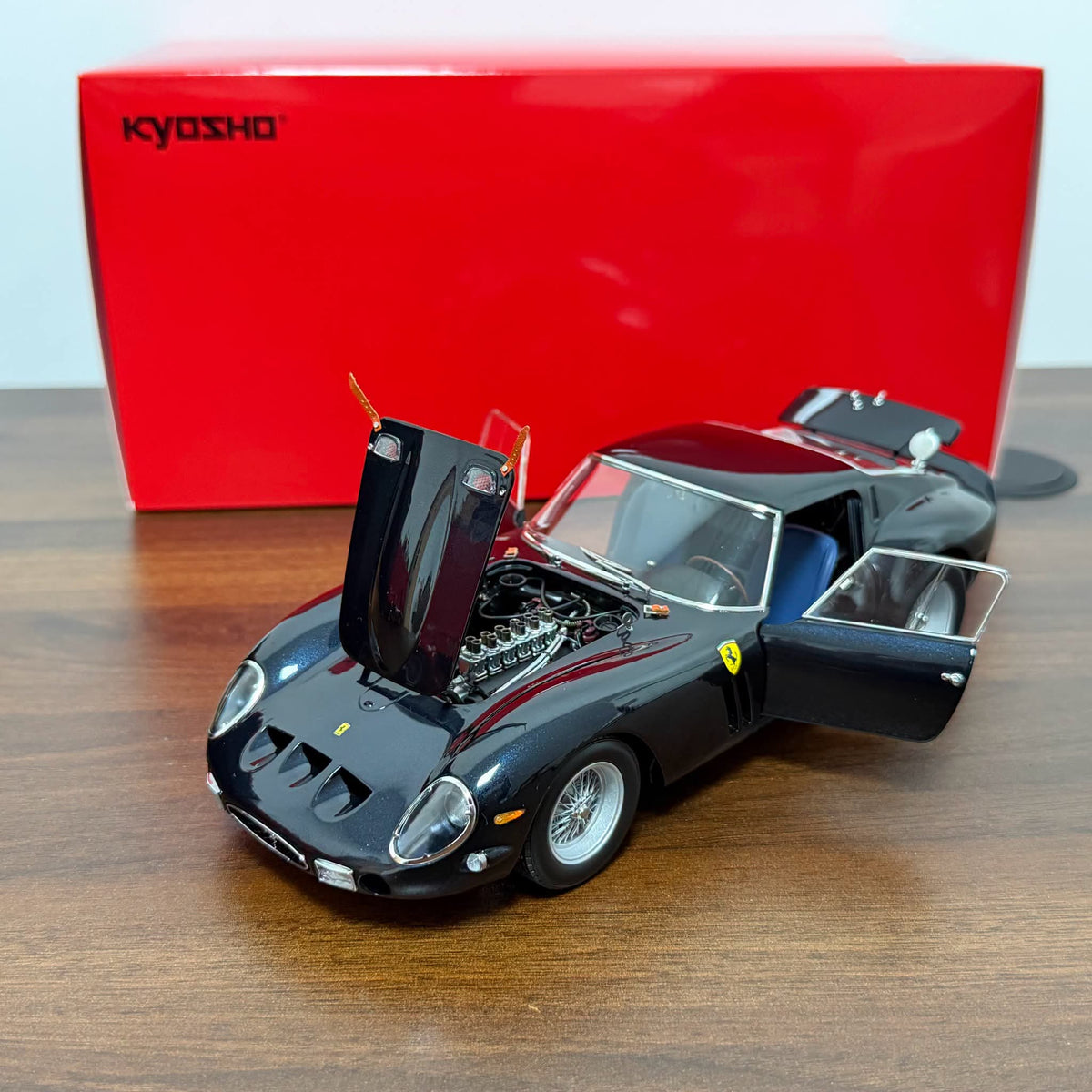 1/18 - Ferrari 250 GTO Dark Blue (Blu Scuro) - Kyosho - K08438H