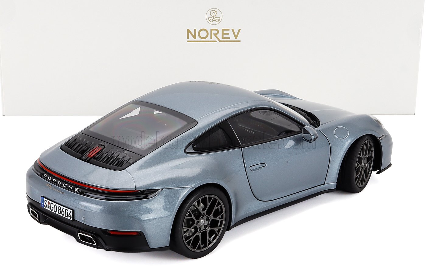 1/18 2025 Porsche 911 Carrera - Polar Silver Metallic - 187170 - Norev