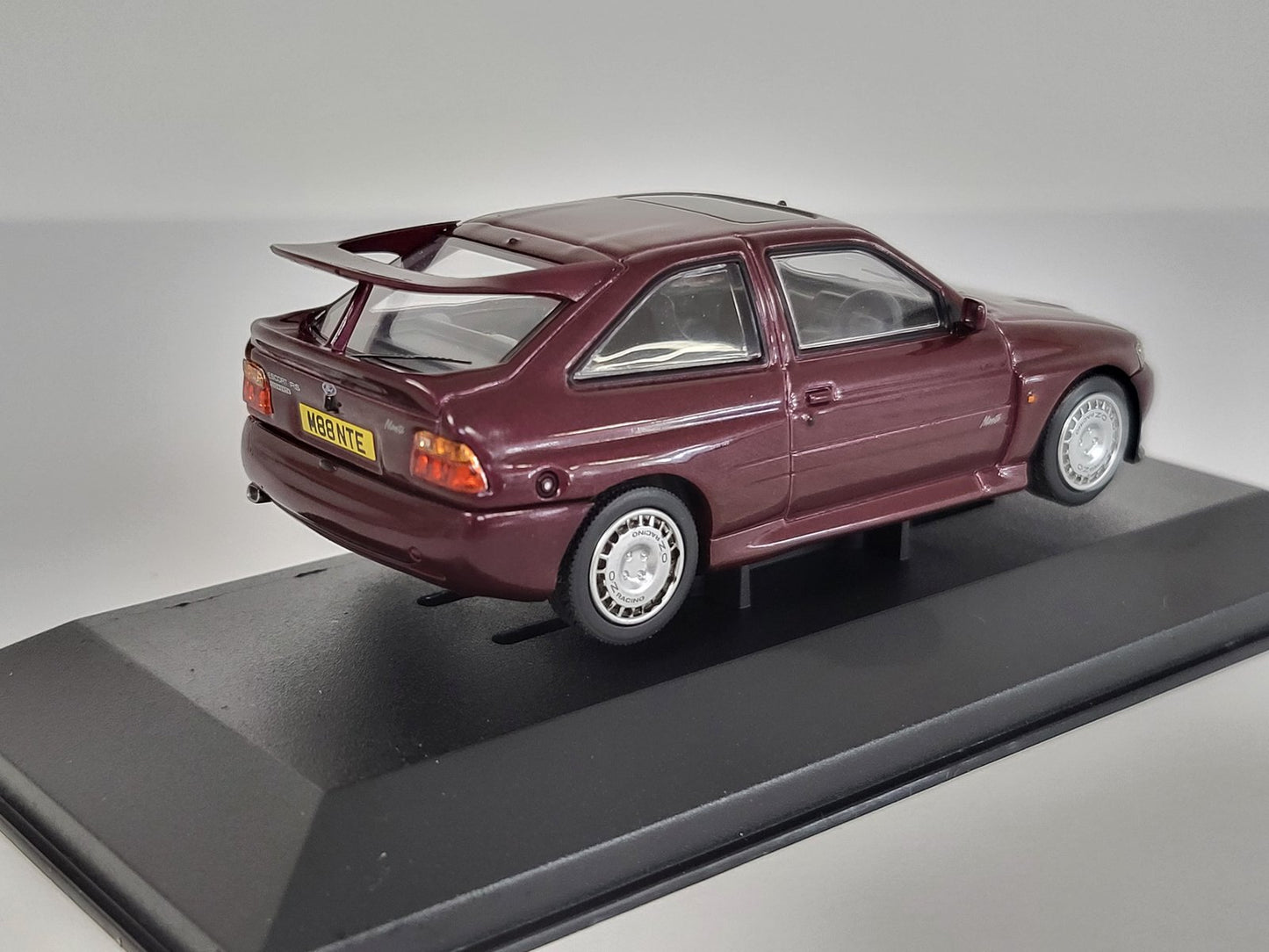 Corgi Vanguards 1/43 Ford Escort RS Cosworth Monte Carlo Jewel Violet VA14803