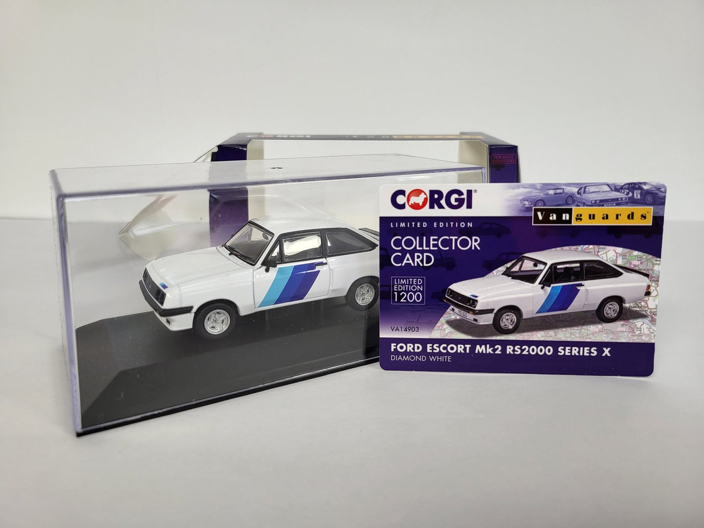 VANGUARDS VA14903 FORD ESCORT Mk2 RS 2000 SERIES X DIAMOND WHITE