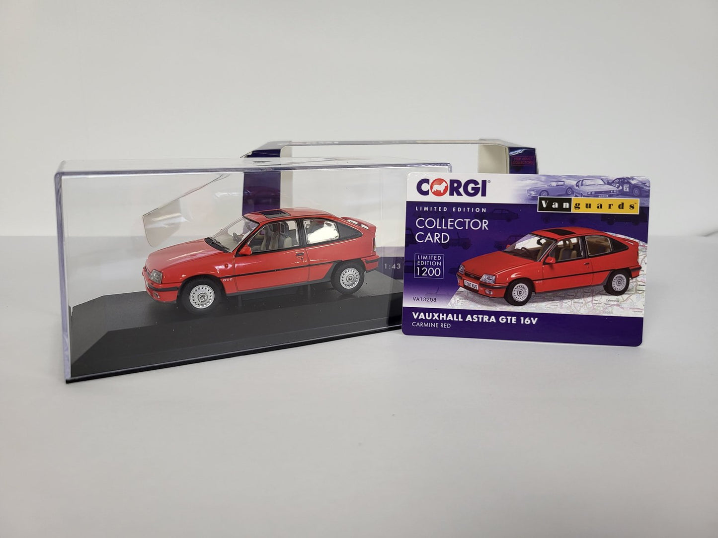 1:43 Corgi Vanguards VA13208 Vauxhall Astra GTE 16v Carmine Red