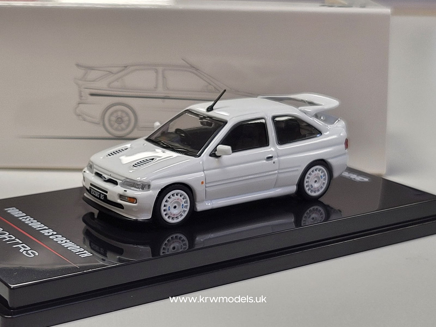 1/64 FORD ESCORT RS COSWORTH WHITE RHD OZ WHEELS - IN64FERSWHI-ROZ