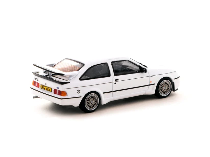 1/64 1989 FORD SIERRA RS500 COSWORTH, WHITE - Tarmac Works Road64