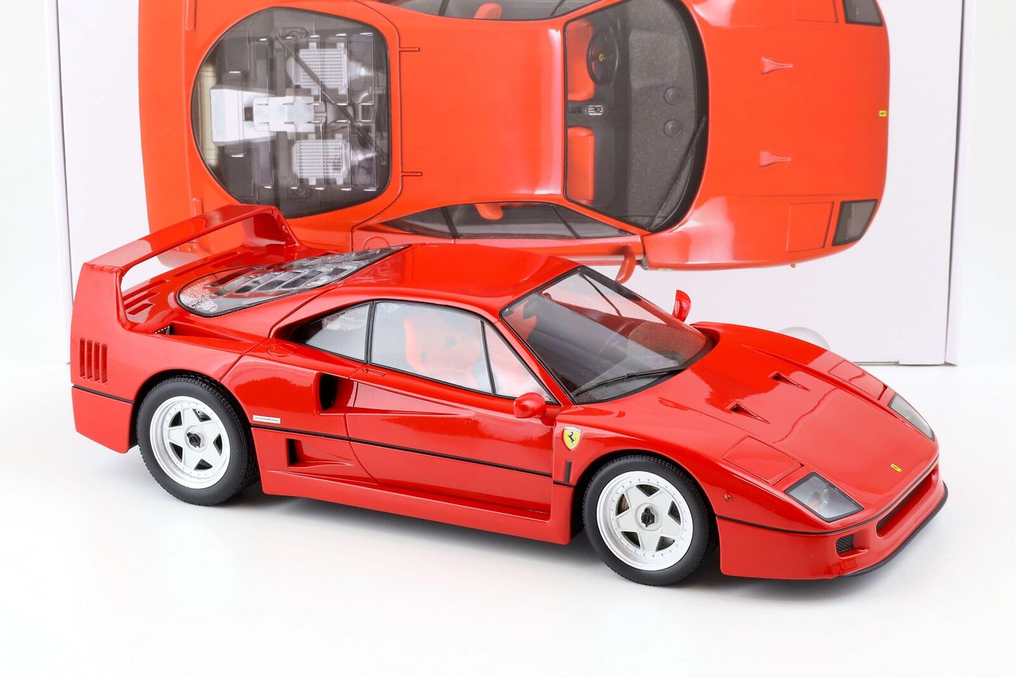Ferrari F40 1987 Red - 1:12 scale - NOV 127900