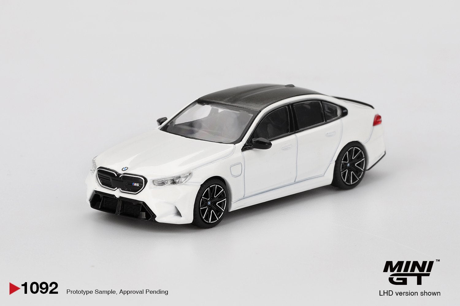 ミニカー MINIGT  M5 1/64 BMW M5 ALPINE WHITE - MiniGT - MGT01092 – KRW Models