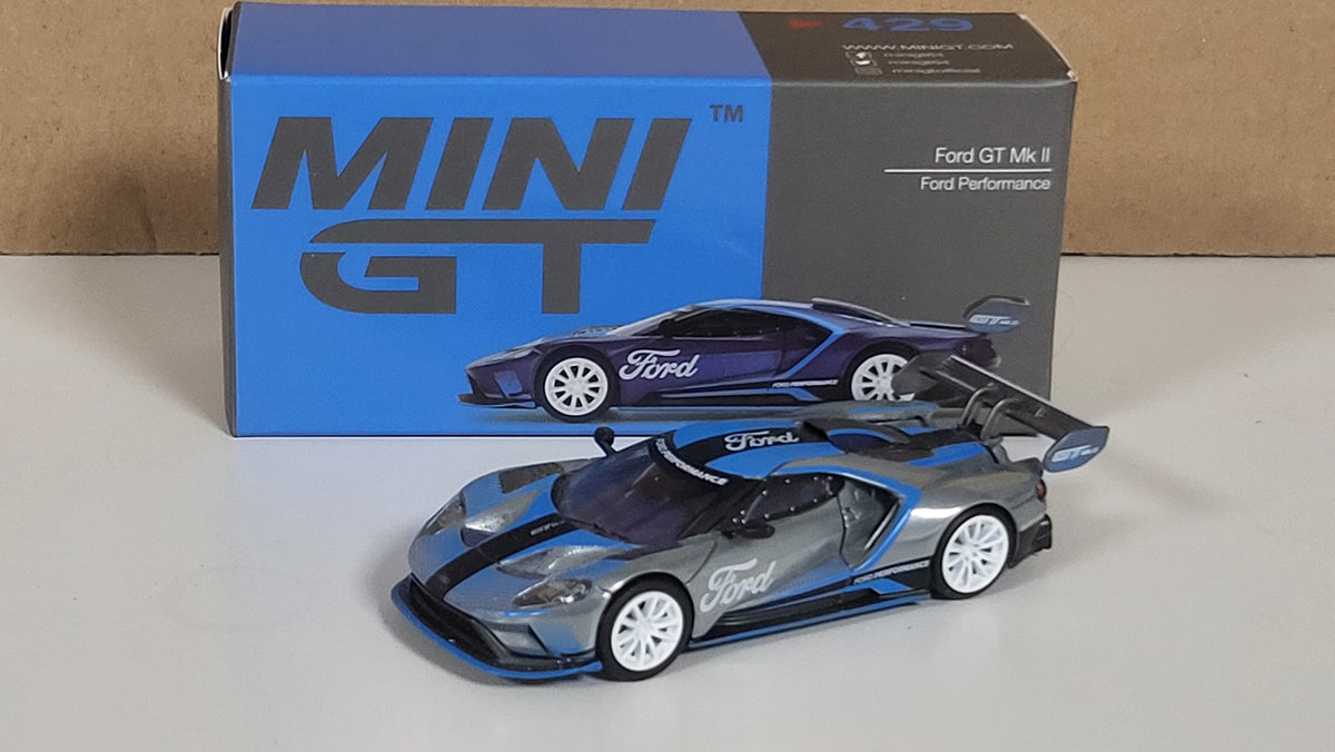 1/64 Ford GT MKII  -Mini GT - MGT00429-MJC - Pre owned