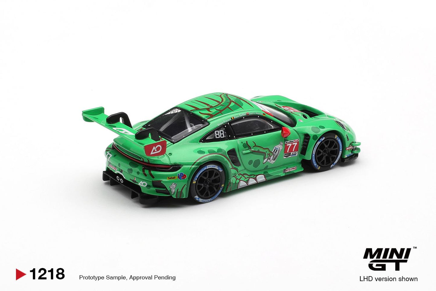 1/64 PORSCHE 911 GTS R (992) NO.77 AO RACING 2025 IMSA SEBRING 12 HRS CLASS WINNER - Mini GT - MGT01218