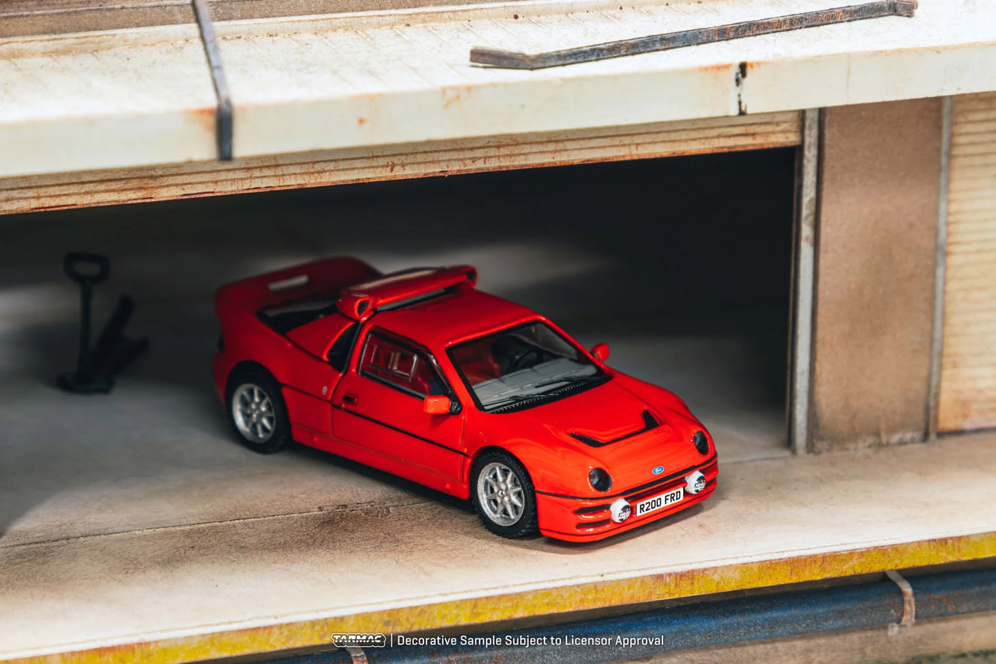 1/64 Ford RS200 Red T64PR-001-RE - Tarmac Models