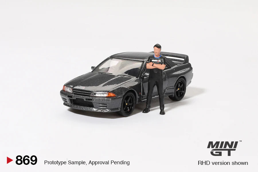 1/64 NISSAN SKYLINE GT-R (R32) NISMO GUNMETAL WITH MATSUDA FIGURE (RHD) TSUGIO MATSUDA COLLECTION - MGT00869-R