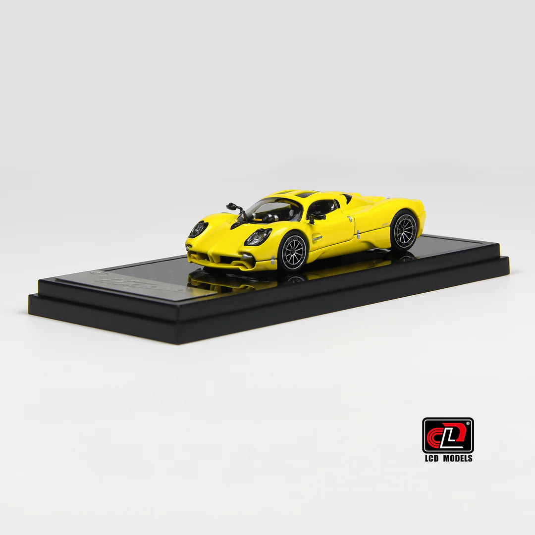 1/64 Pagani Utopia Yellow - LCD Models - LCD64039-YE