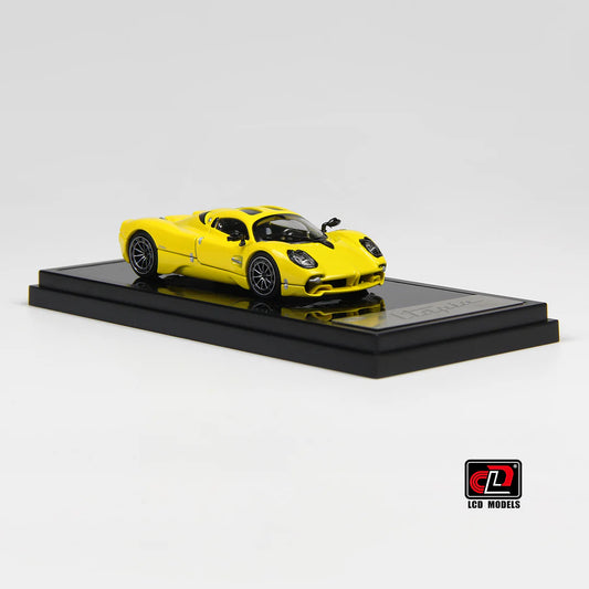 1/64 Pagani Utopia Yellow - LCD Models - LCD64039-YE
