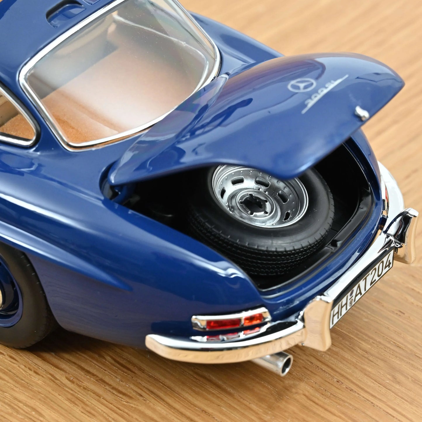 1/18 SL-CLASS 300SL COUPE GULLWING (W198) 1954 - 183852 - Norev