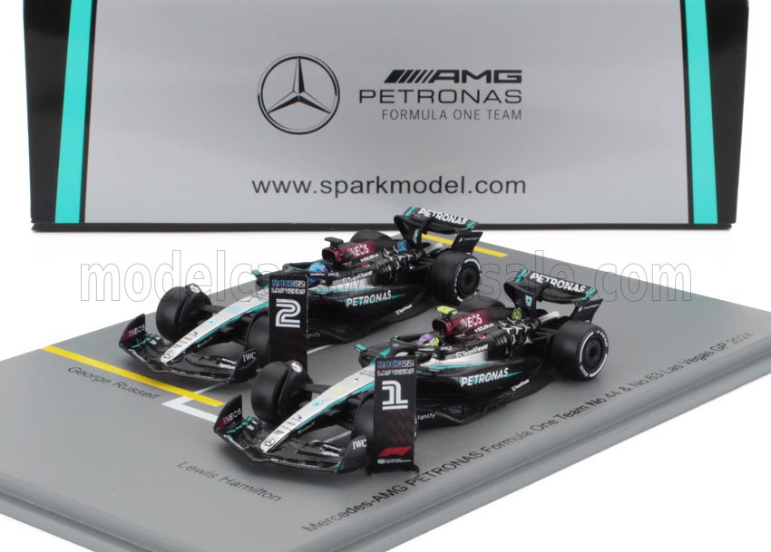 1/64 SET F1 2X W15 EQ PERFORMANCE TEAM AMG PETRONAS MOTORSPORT N 44 2nd LAS VEGAS GP 2024 LEWIS HAMILTON + N 63 WINNER LAS VEGAS USA 2024 GEORGE RUSSELL - BLACK SILVER GREEN - SPARKY -  SPA Y419