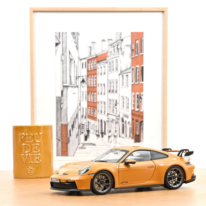 1/18 PORSCHE - 911 992 GT3 COUPE 2021 - BAHAMA YELLOW - 187387 - Norev