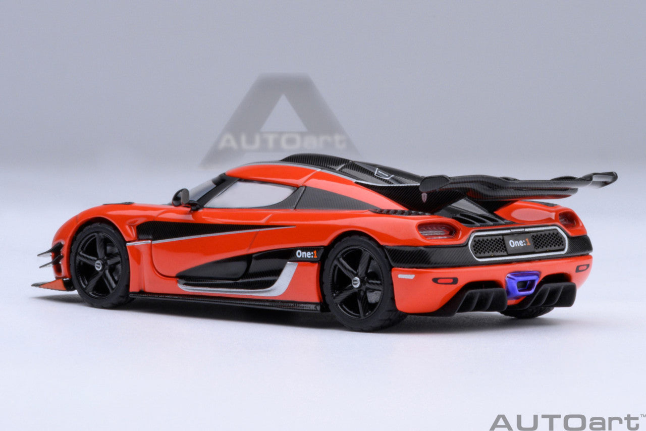 1:64 Koenigsegg One: 1 Lava Orange/Carbon Fibre Silver Stripes - AutoArt 20044