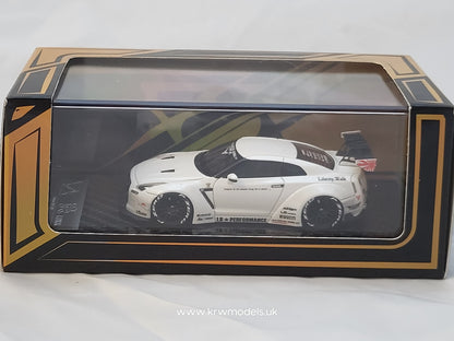 1/64 GTR R35 LB Performance - Error404 Resin Pearl White