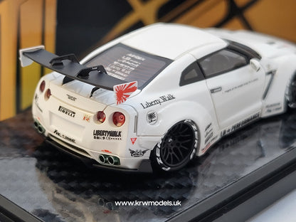 1/64 GTR R35 LB Performance - Error404 Resin Pearl White