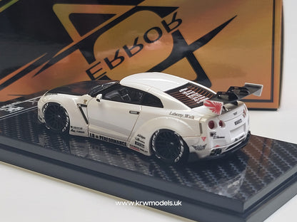 1/64 GTR R35 LB Performance - Error404 - White/Carbon