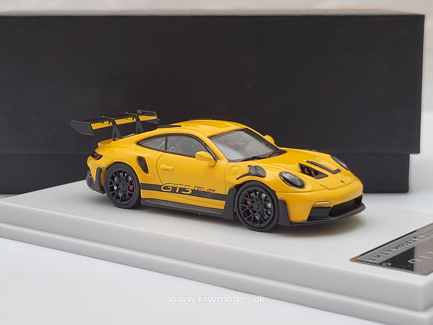 1:64 LMLF - Porsche 911 992 GT3 RS