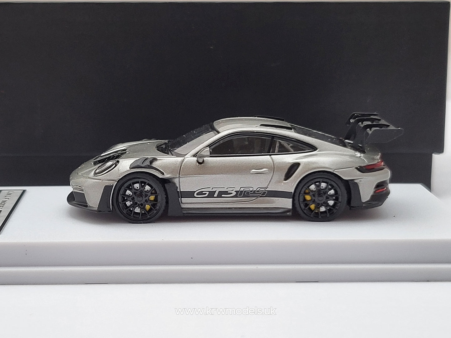 1:64 LMLF - Porsche 911 992 GT3 RS