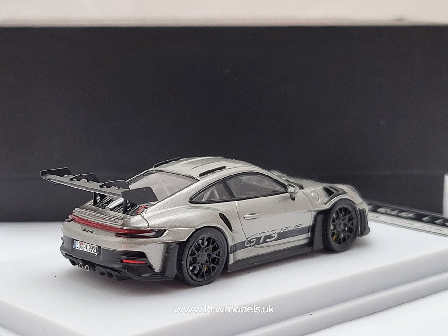 1:64 LMLF - Porsche 911 992 GT3 RS