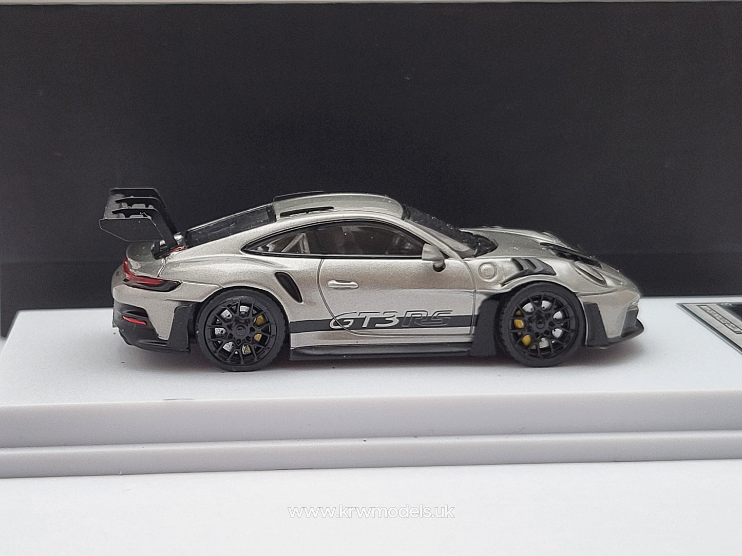 1:64 LMLF - Porsche 911 992 GT3 RS